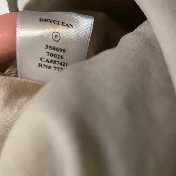 Ann Taylor Black Cutout Lace A-Line Mini Skirt Nude Lining Ruffle Skirt Size 14 - Picture 4 of 6